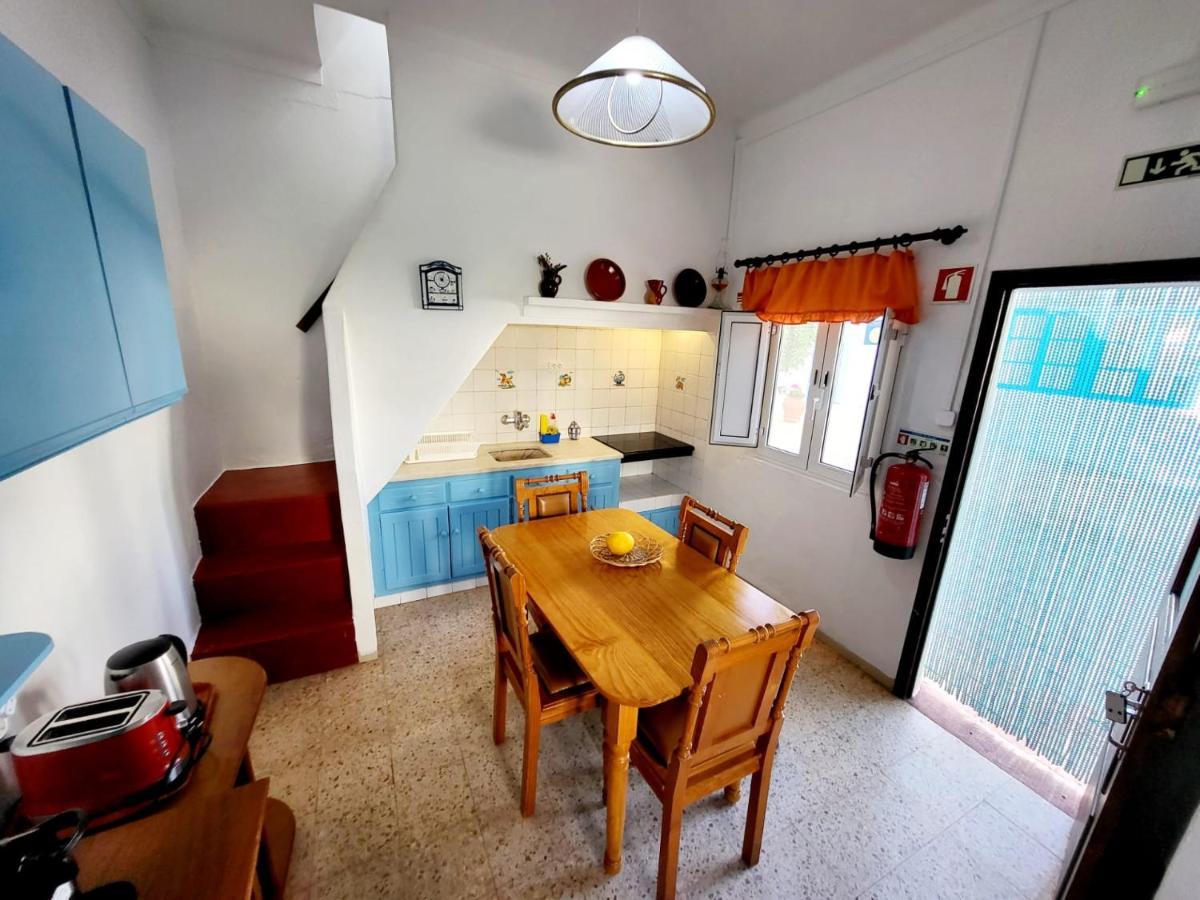 Casas Tipicas Algarvias Tatil Evi Arroteia de Baixo